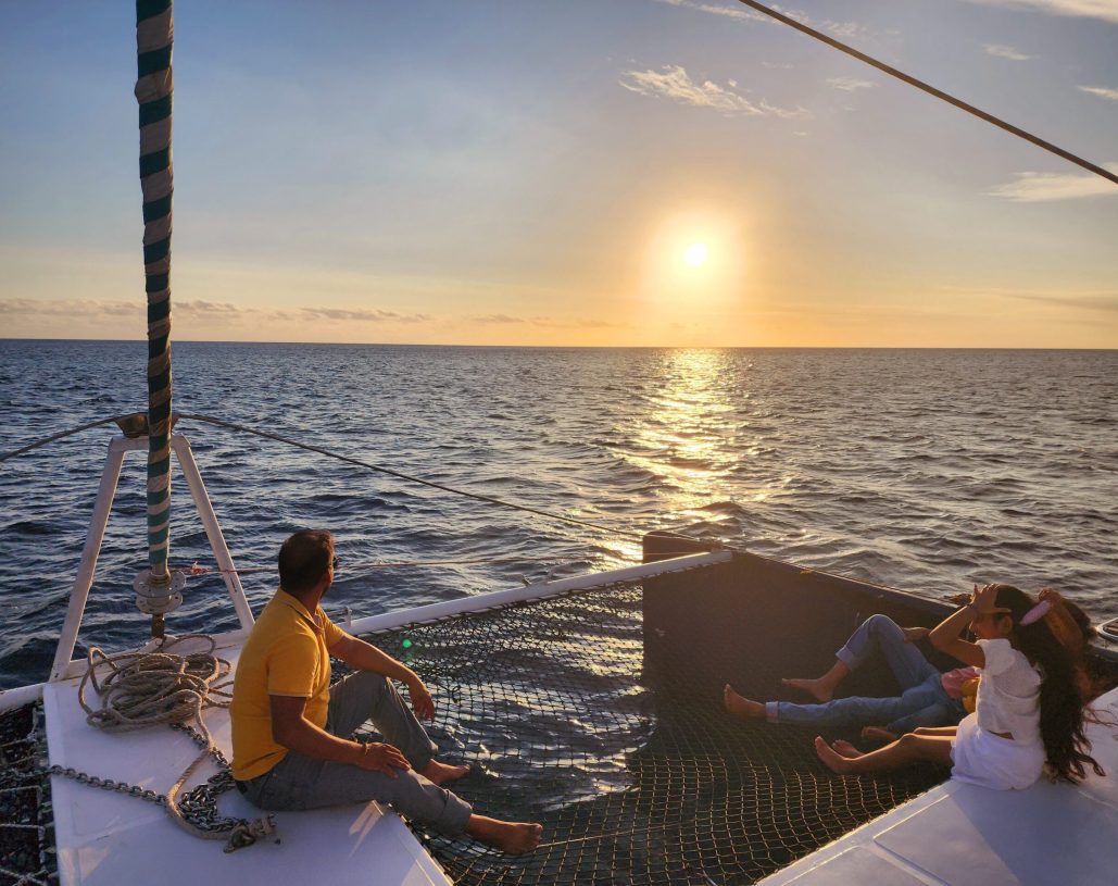 catamaran_sundowner_sunset
